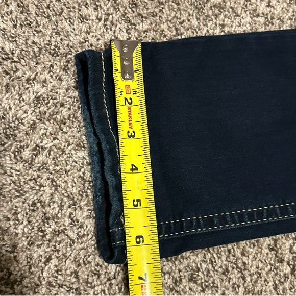 Silver Jeans- Womens Size 29x23- Tuesday Low Capri - Dark Denim Wash! - Picture 10 of 13